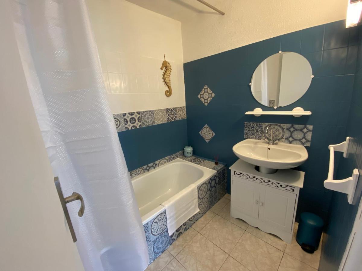 Os-Thel, Chambres A Louer Tautavel Bagian luar foto