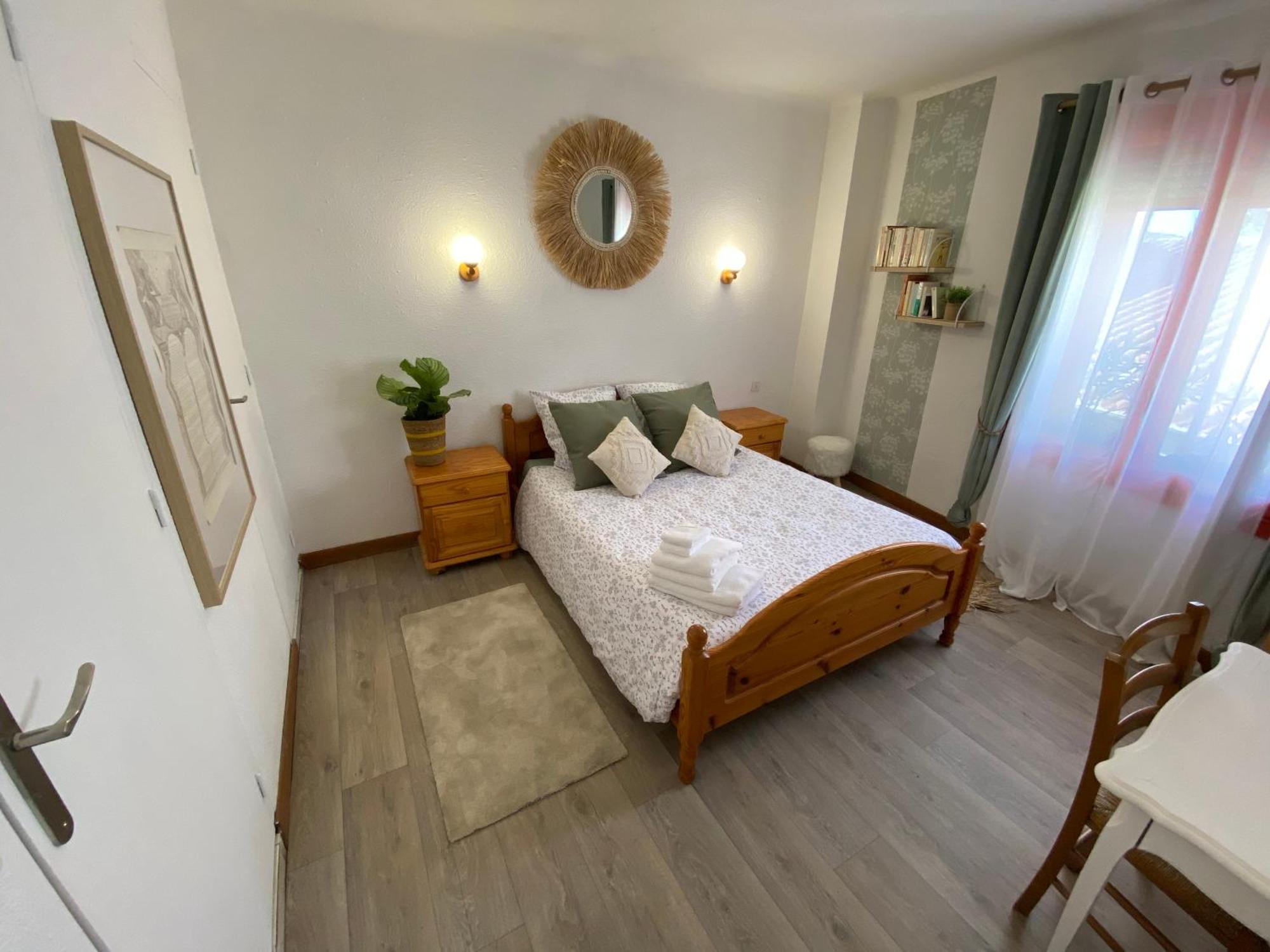 Os-Thel, Chambres A Louer Tautavel Bagian luar foto